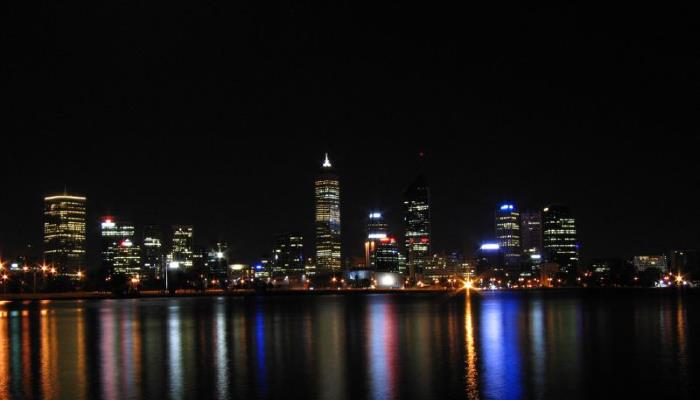 picture of Perth across water